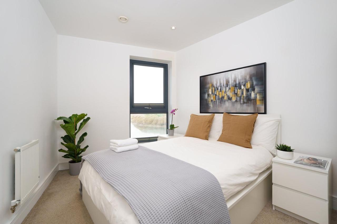 Апартаменты 1 Bed Flat Near Canary Wharf, O2 Лондон Экстерьер фото