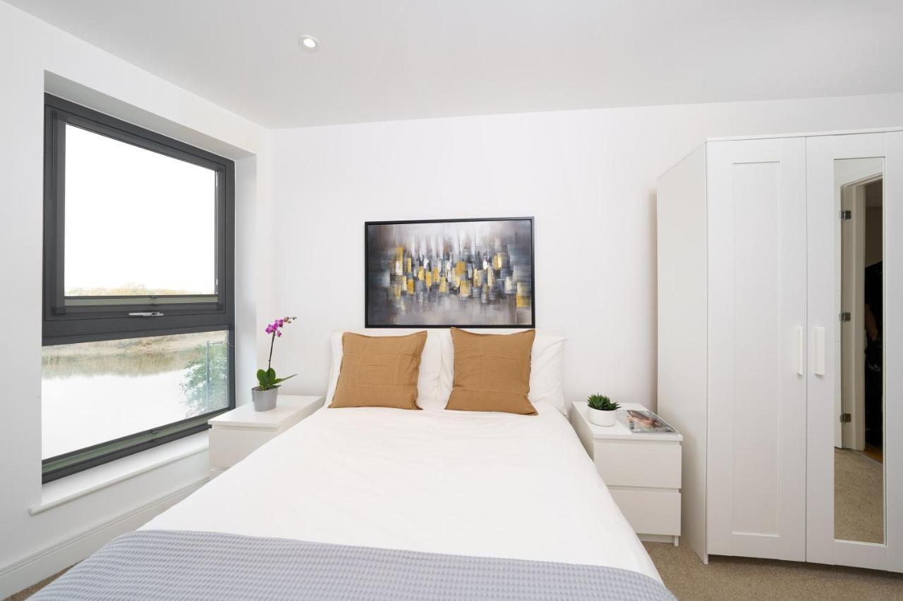 Апартаменты 1 Bed Flat Near Canary Wharf, O2 Лондон Экстерьер фото
